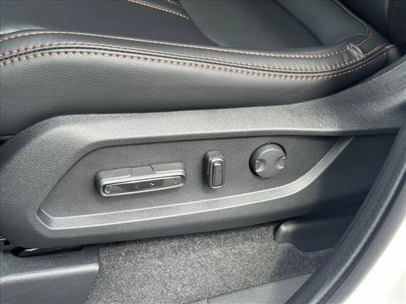 2025 Honda Pilot TrailSport photo 4