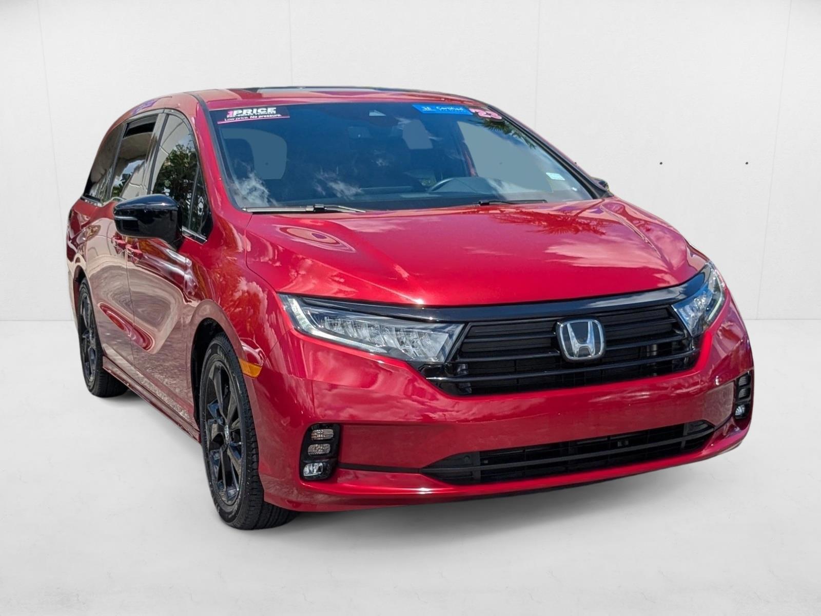 2023 Honda Odyssey Sport photo 3