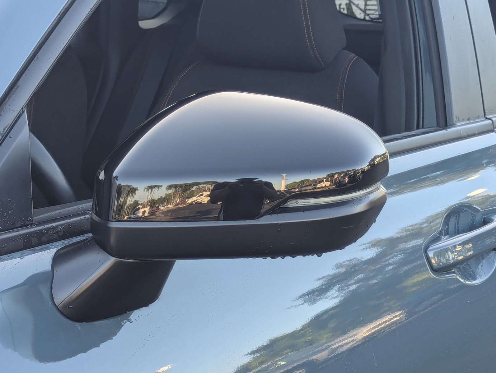 2025 Honda HR-V Sport photo 3