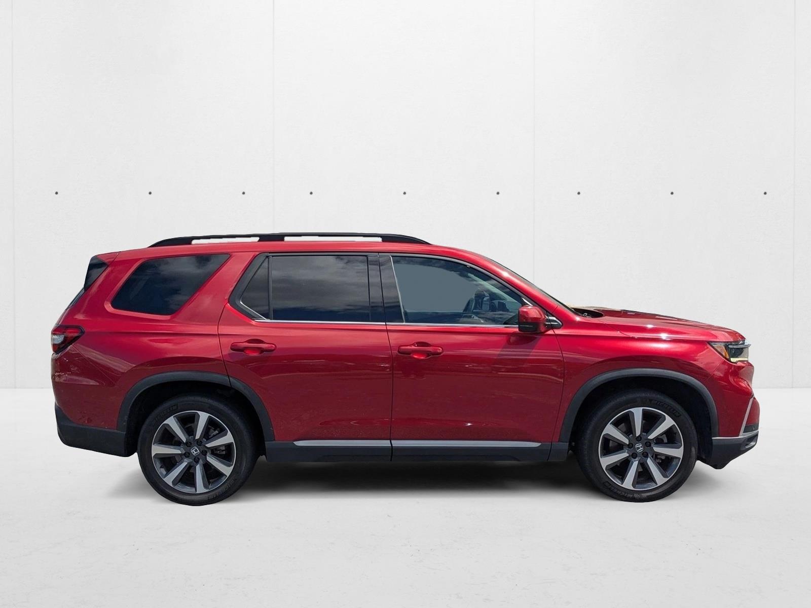 2023 Honda Pilot Touring photo 4