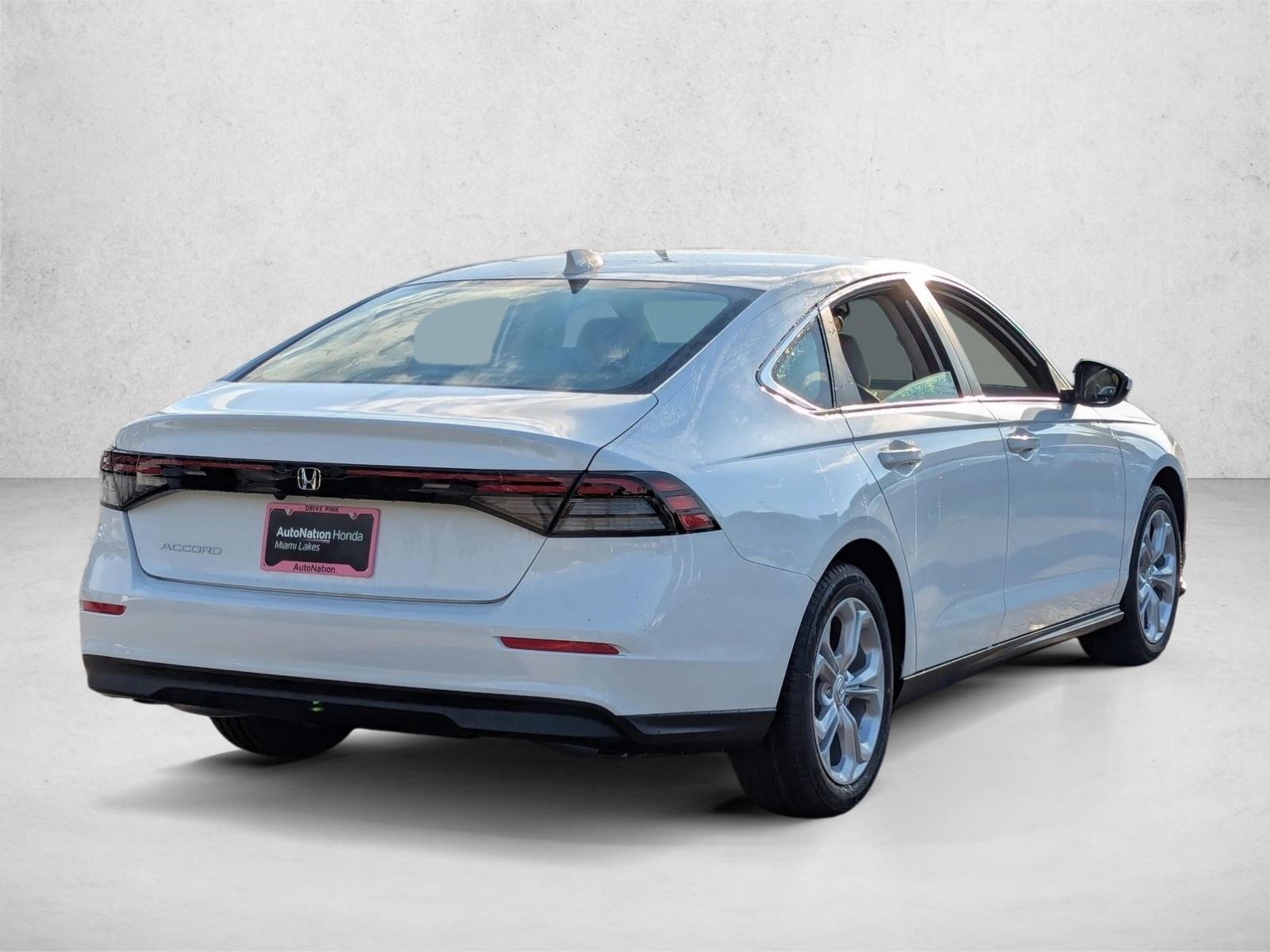 2025 Honda Accord LX photo 2