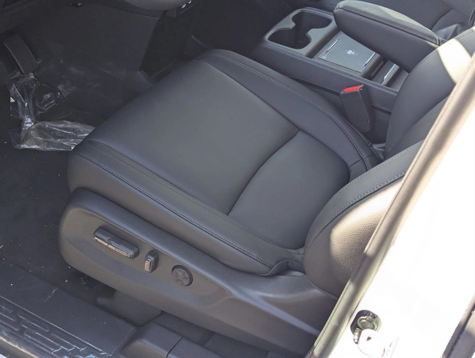 2026 Honda Odyssey EX-L photo 3