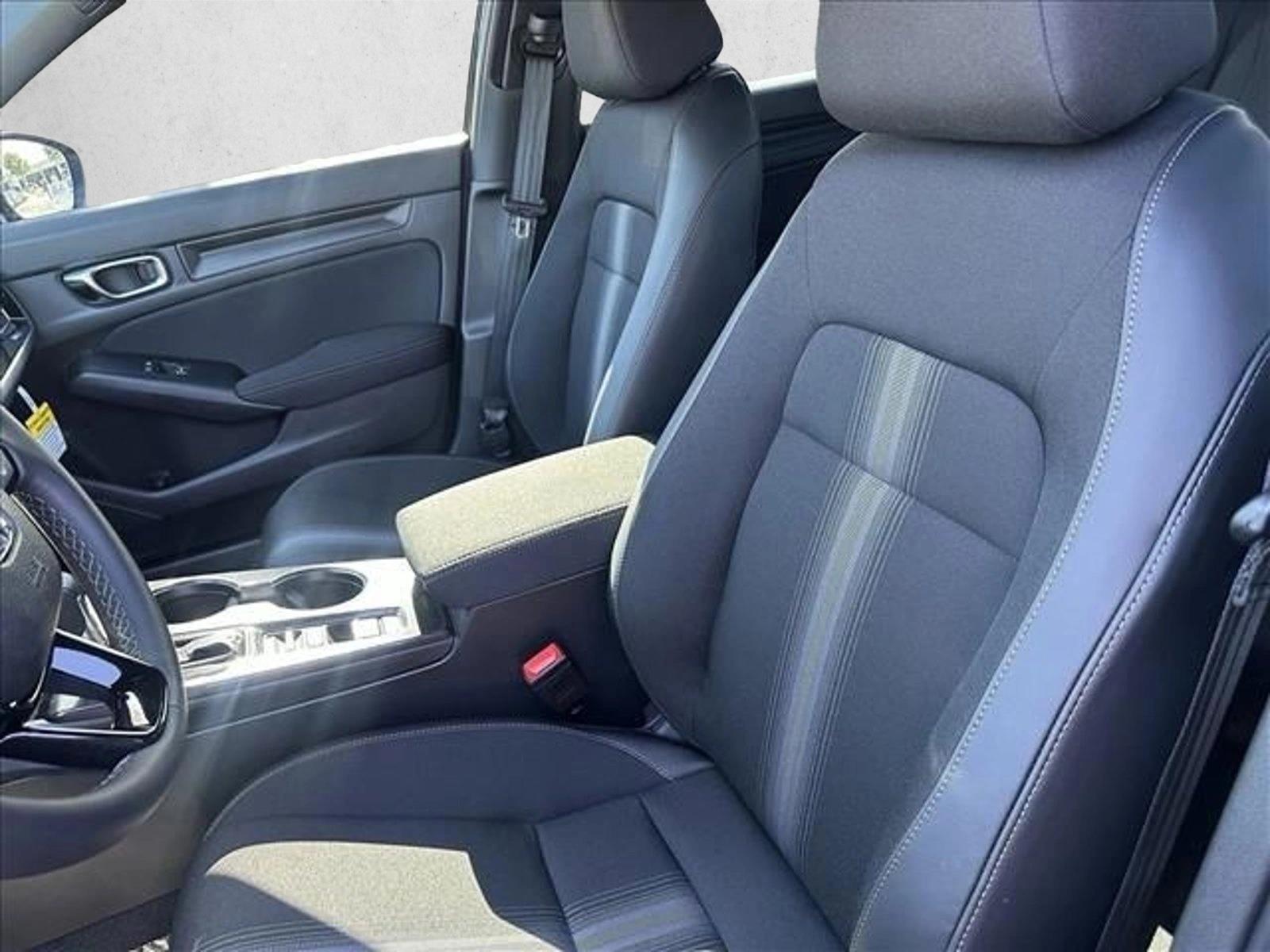 2026 Honda Civic Sport Hatchback photo 4