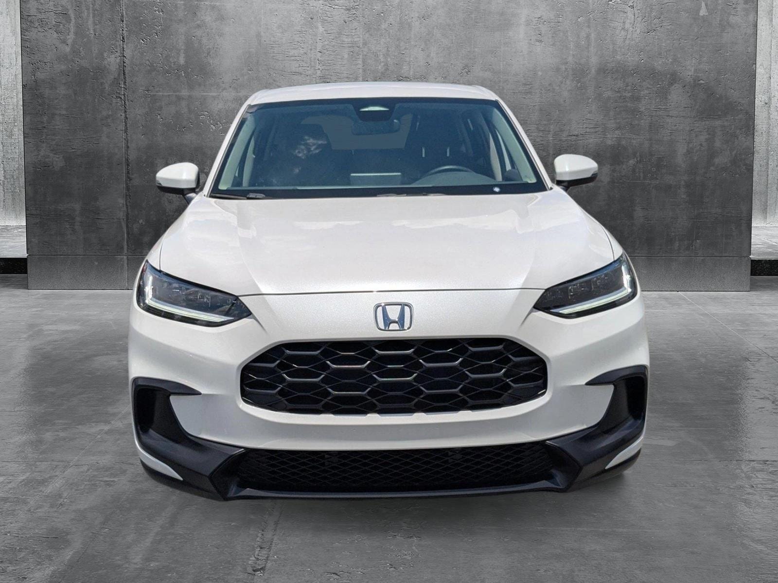 Used 2024 Honda HR-V LX with VIN 3CZRZ1H3XRM756540 for sale in Miami Gardens, FL