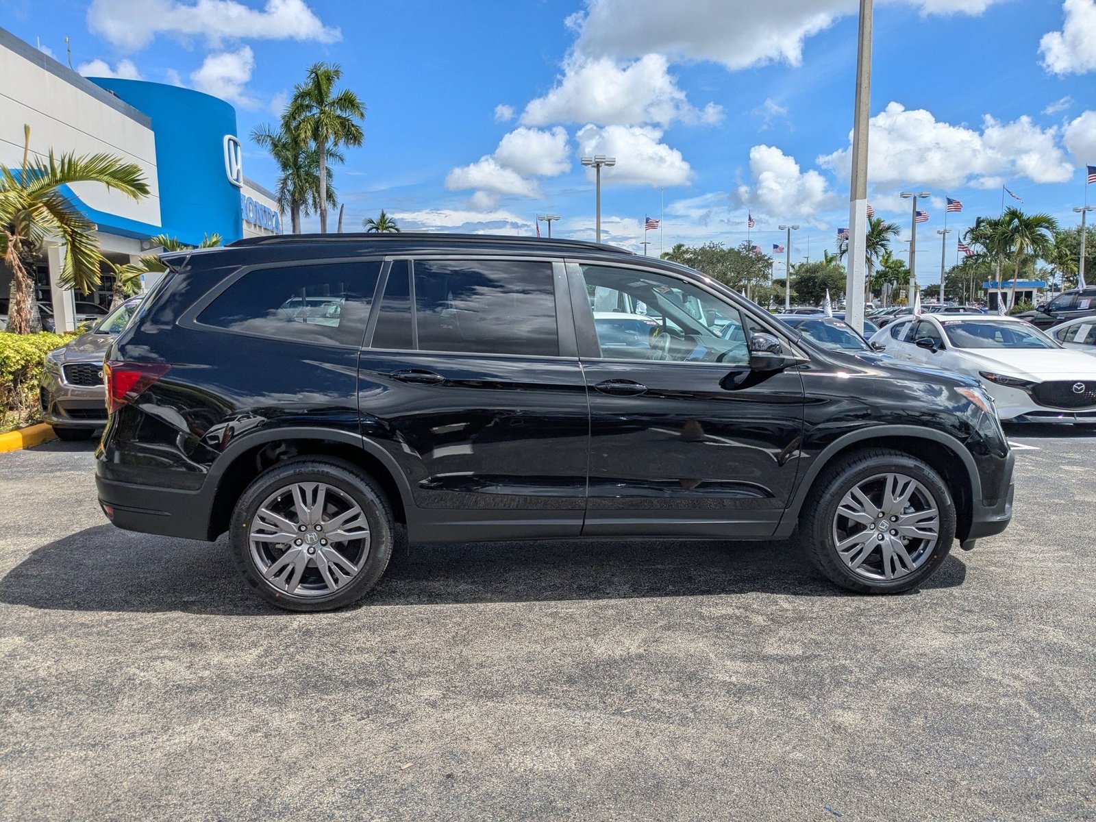 2022 Honda Pilot Sport photo 3