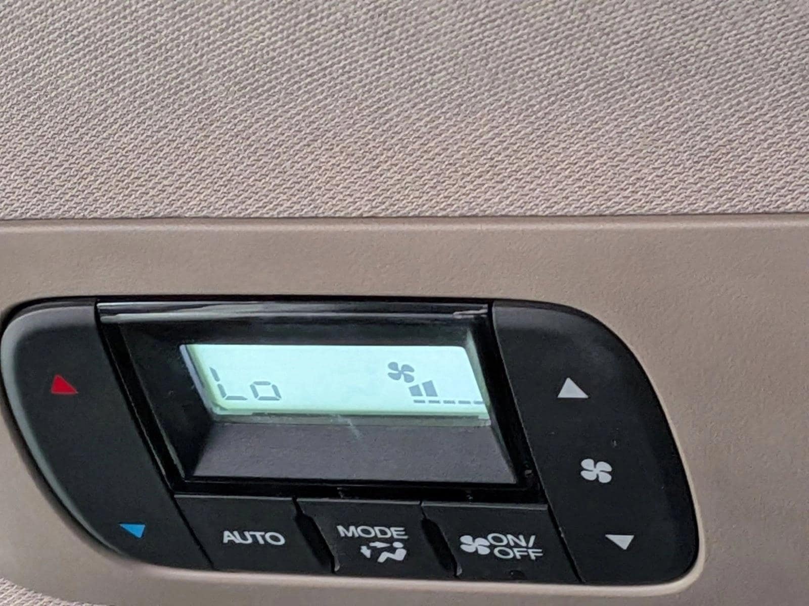 2022 Honda Odyssey Touring - Photo 18