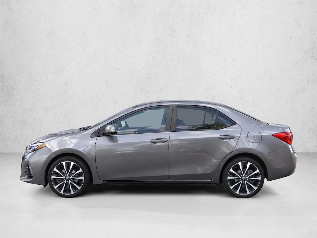 Used 2019 Toyota Corolla SE Sedan