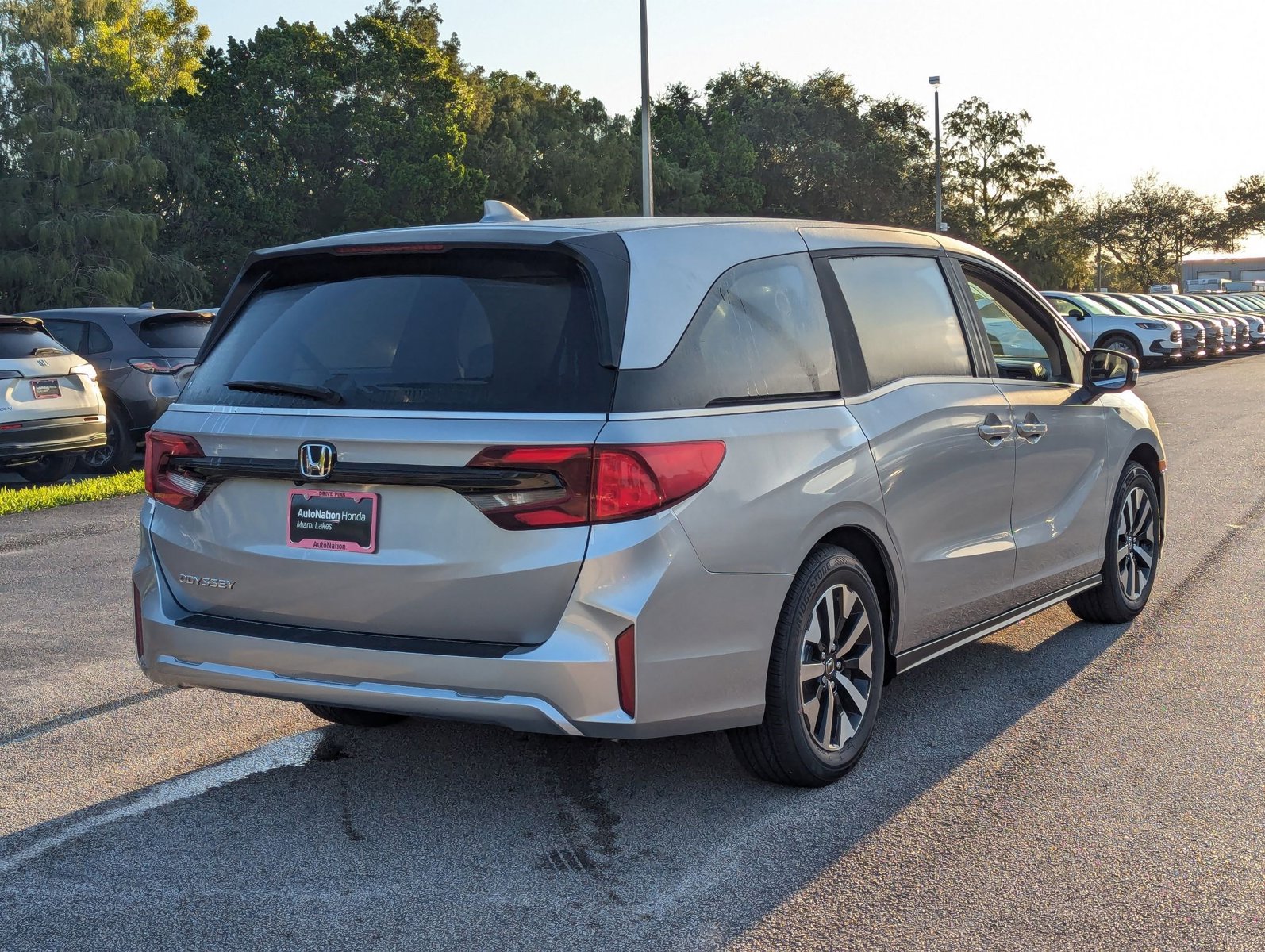 2026 Honda Odyssey EX-L photo 2