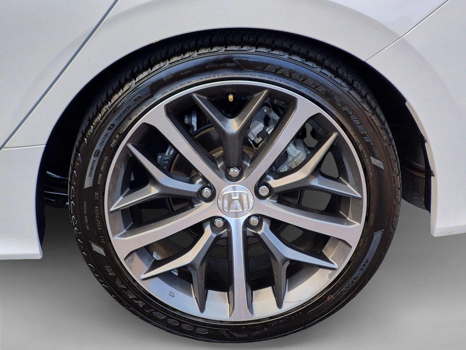 2024 Honda Civic Touring - Photo 23