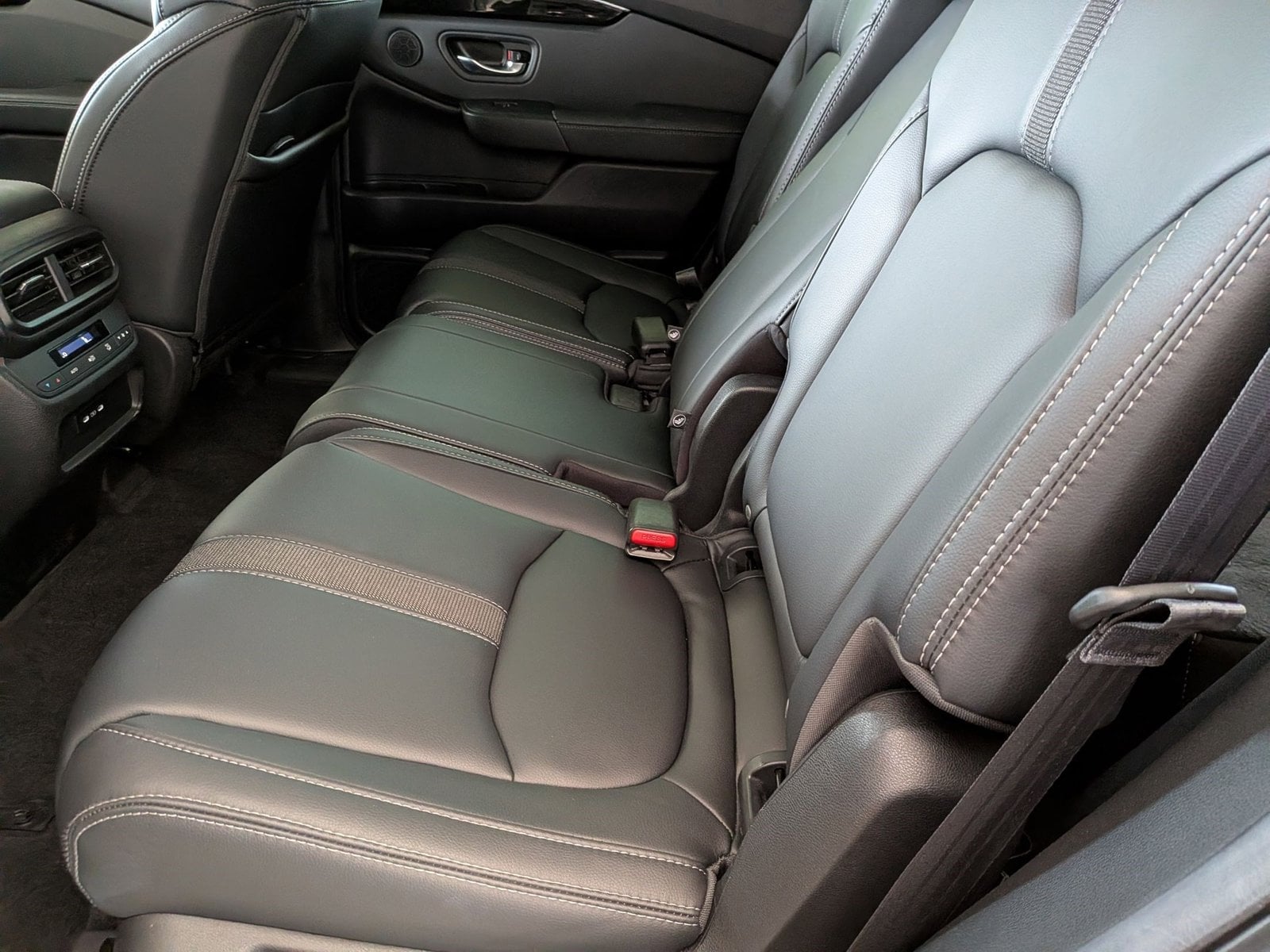 2025 Honda Pilot Touring - Photo 19