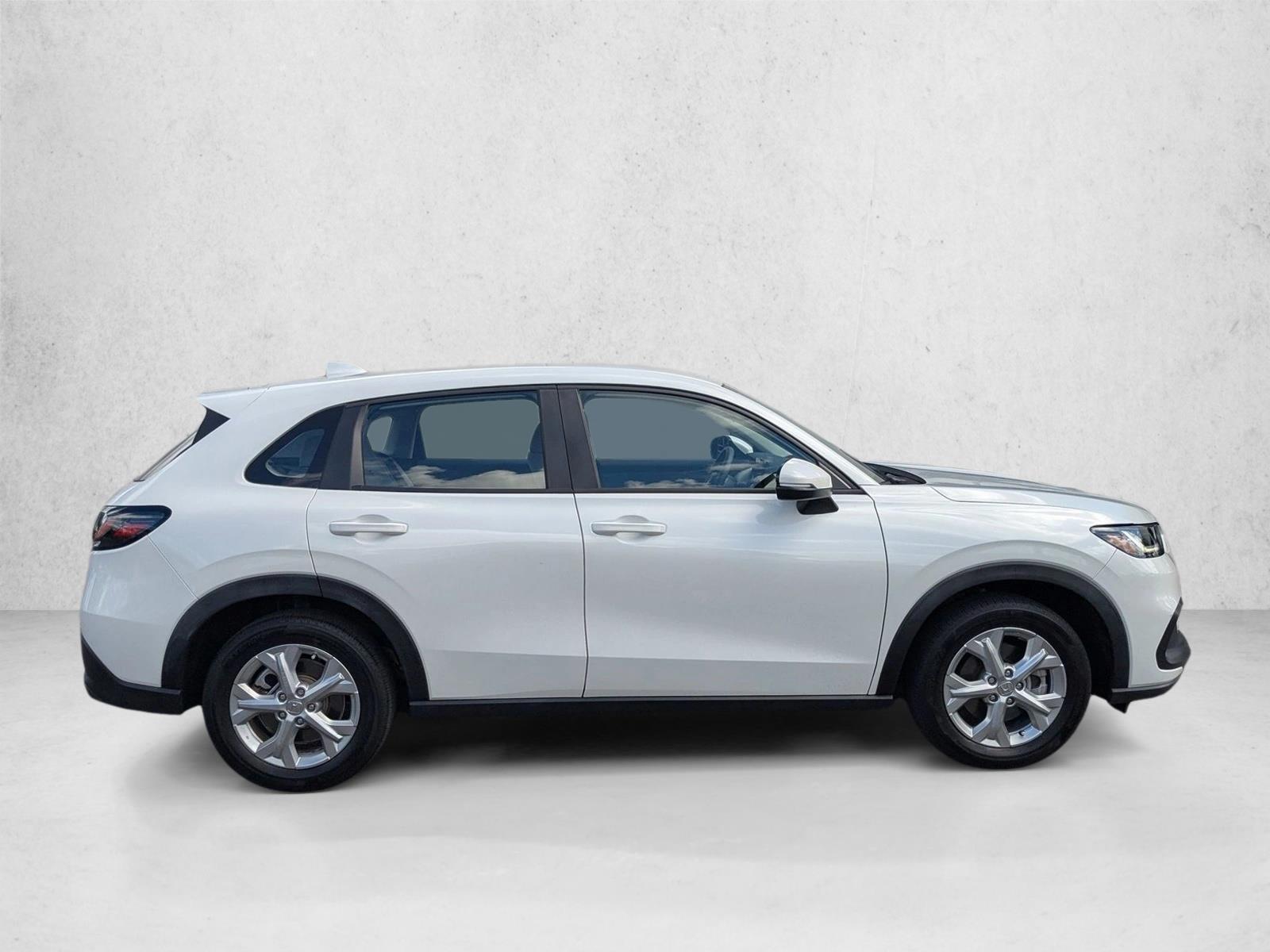 2023 Honda HR-V LX 2WD photo 3