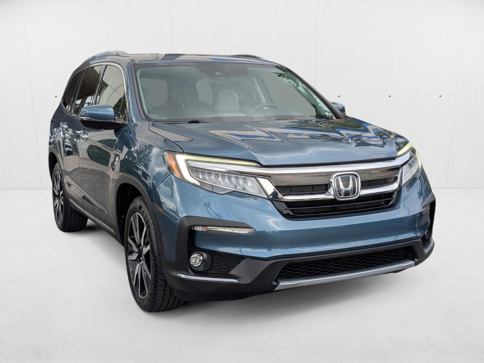 2019 Honda Pilot Touring photo 2