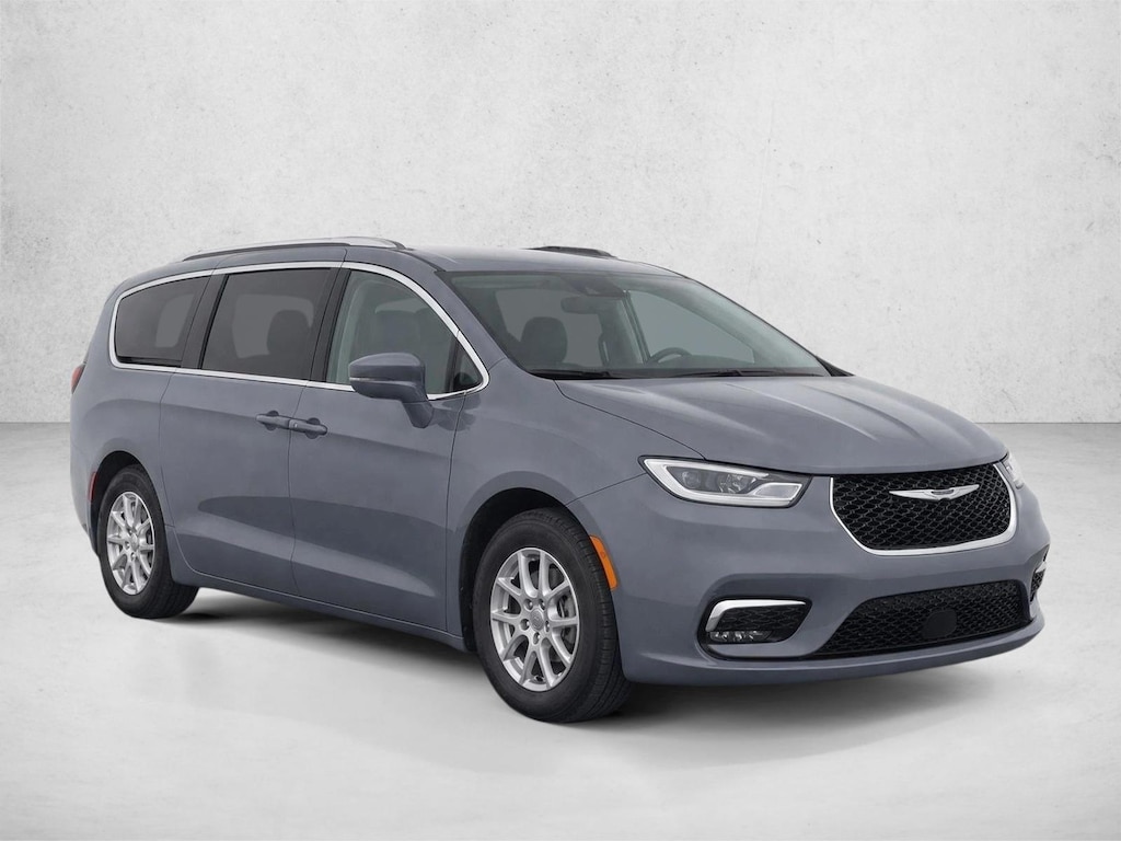 Used 2022 Chrysler Pacifica Touring L Van Passenger Van