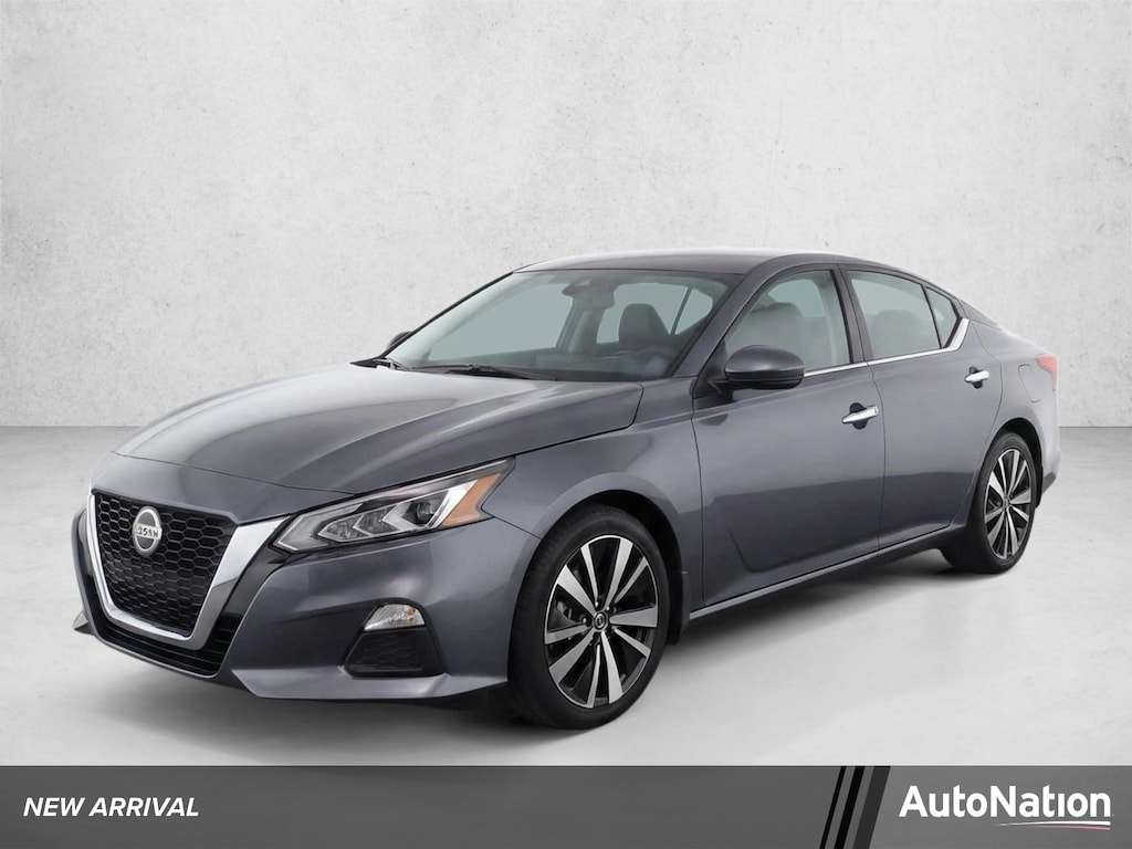 Used 2021 Nissan Altima 2.5 SV Sedan