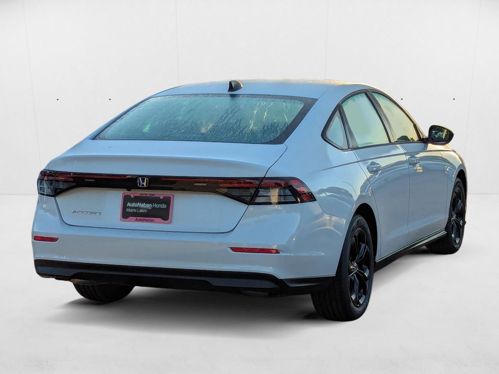 2025 Honda Accord SE photo 2