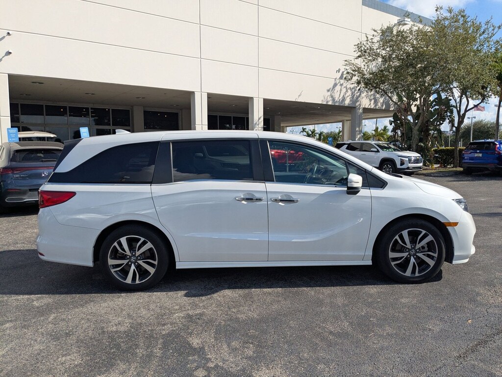 Certified 2023 Honda Odyssey Touring Van