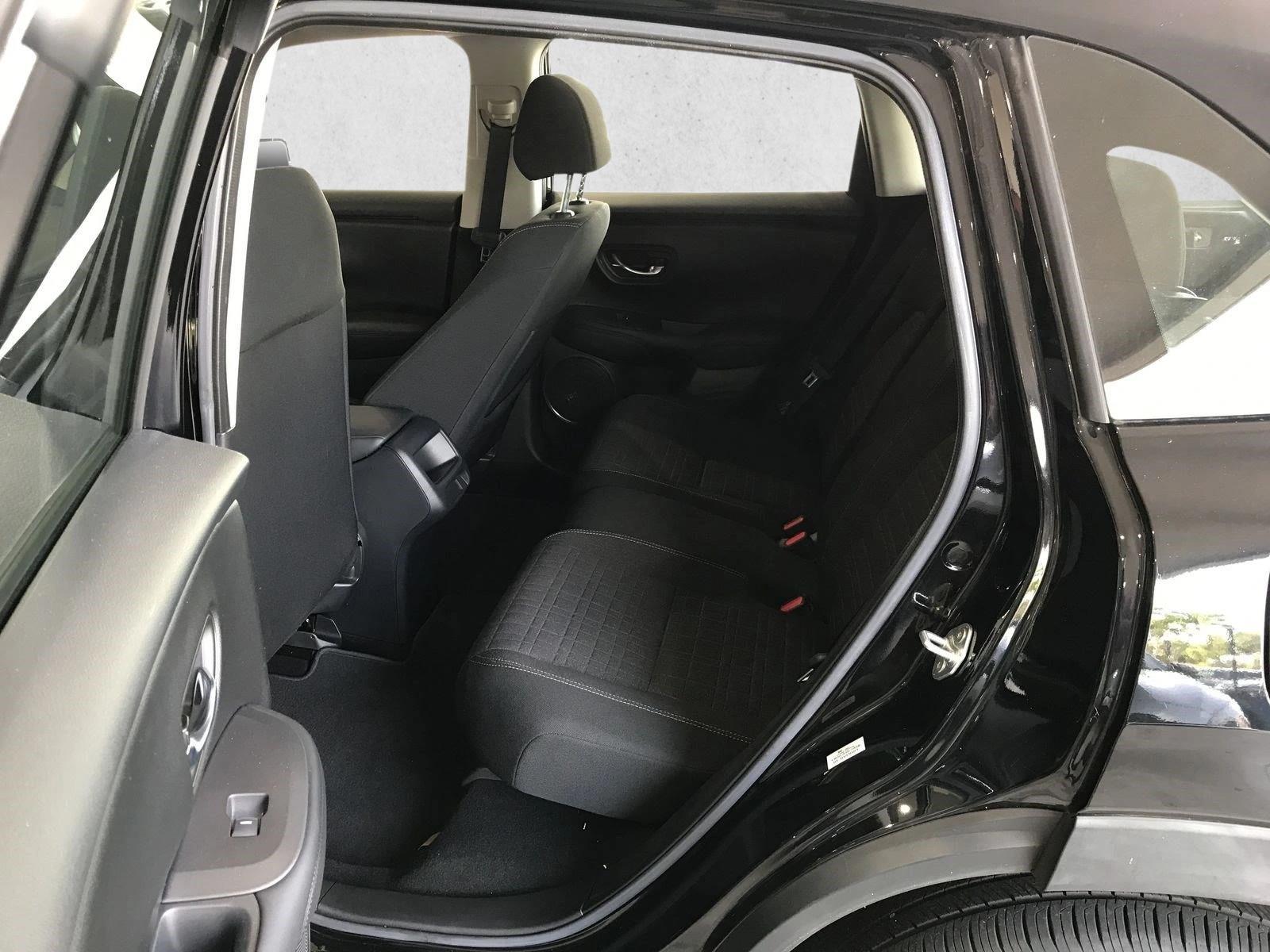2023 Honda HR-V LX - Photo 11