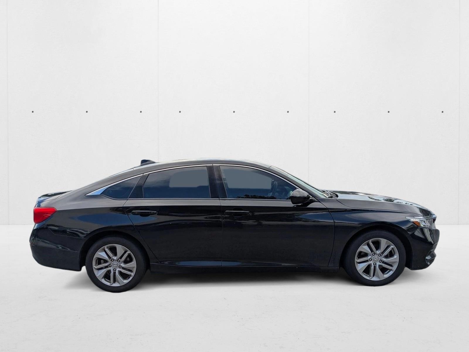 2020 Honda Accord LX 1.5T photo 2