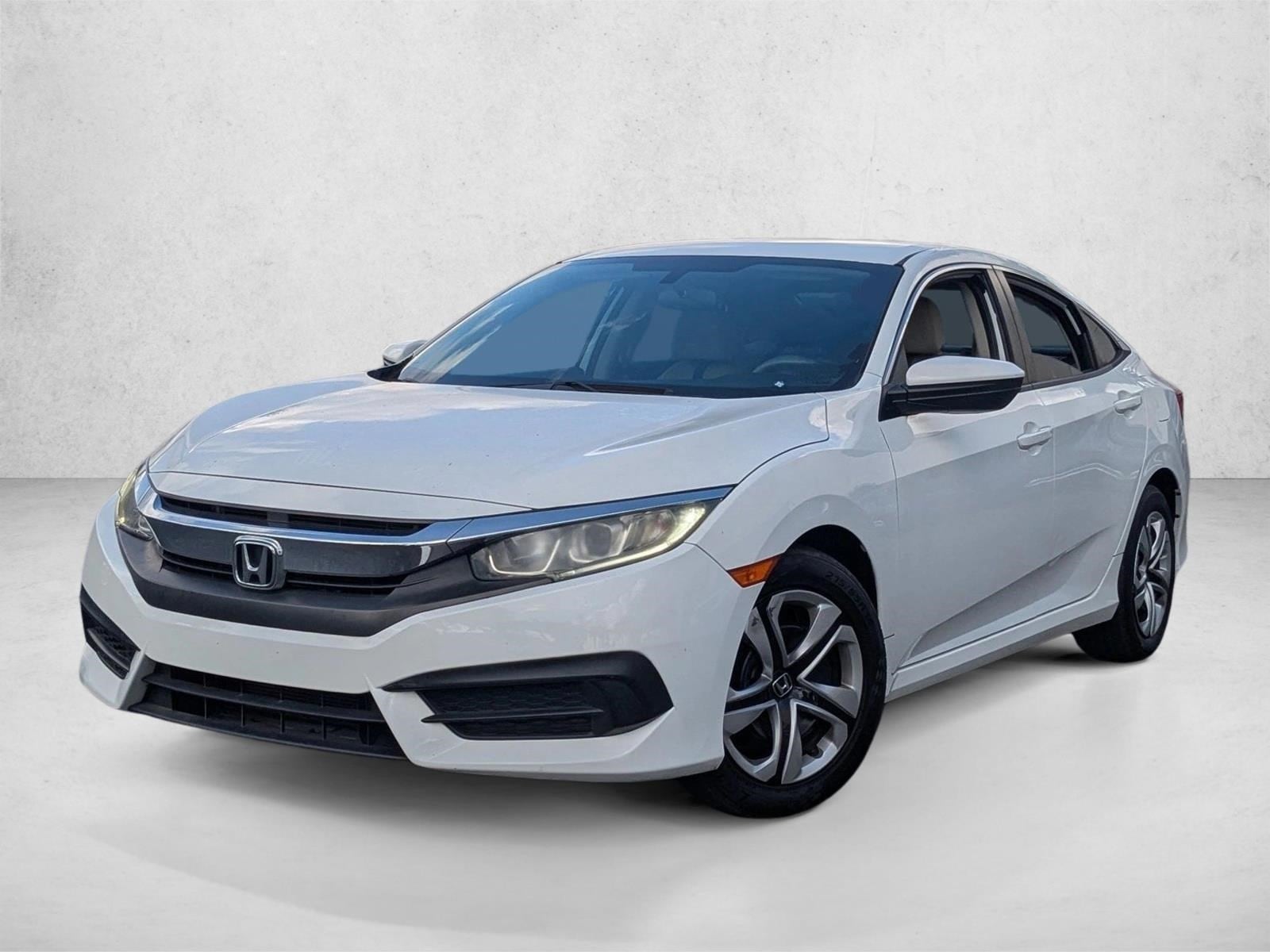 2018 Honda Civic LX's photo