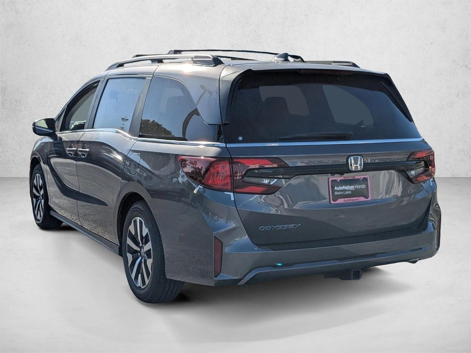 2026 Honda Odyssey EX-L - Photo 8