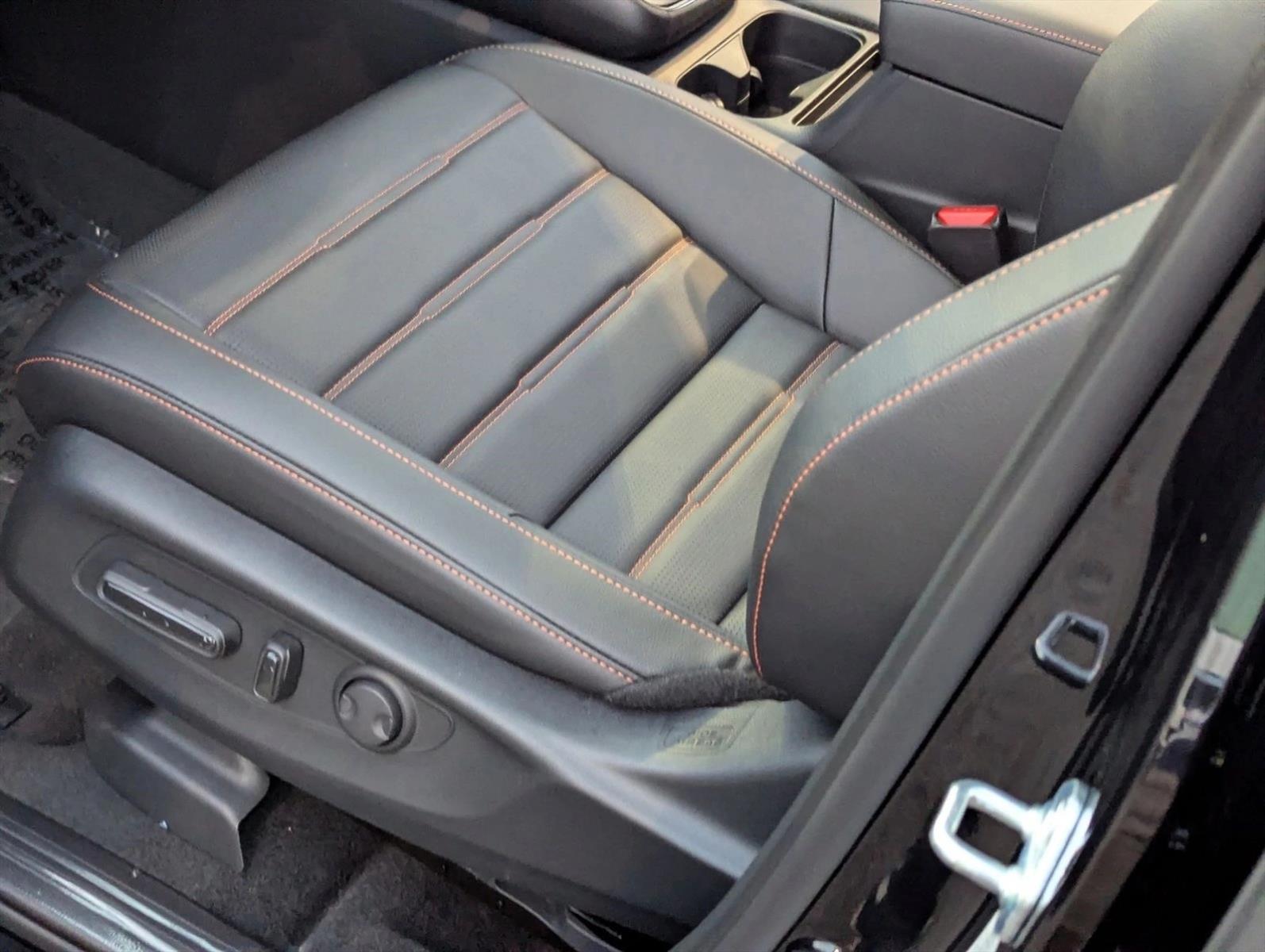 2026 Honda CR-V Hybrid Sport-L photo 4