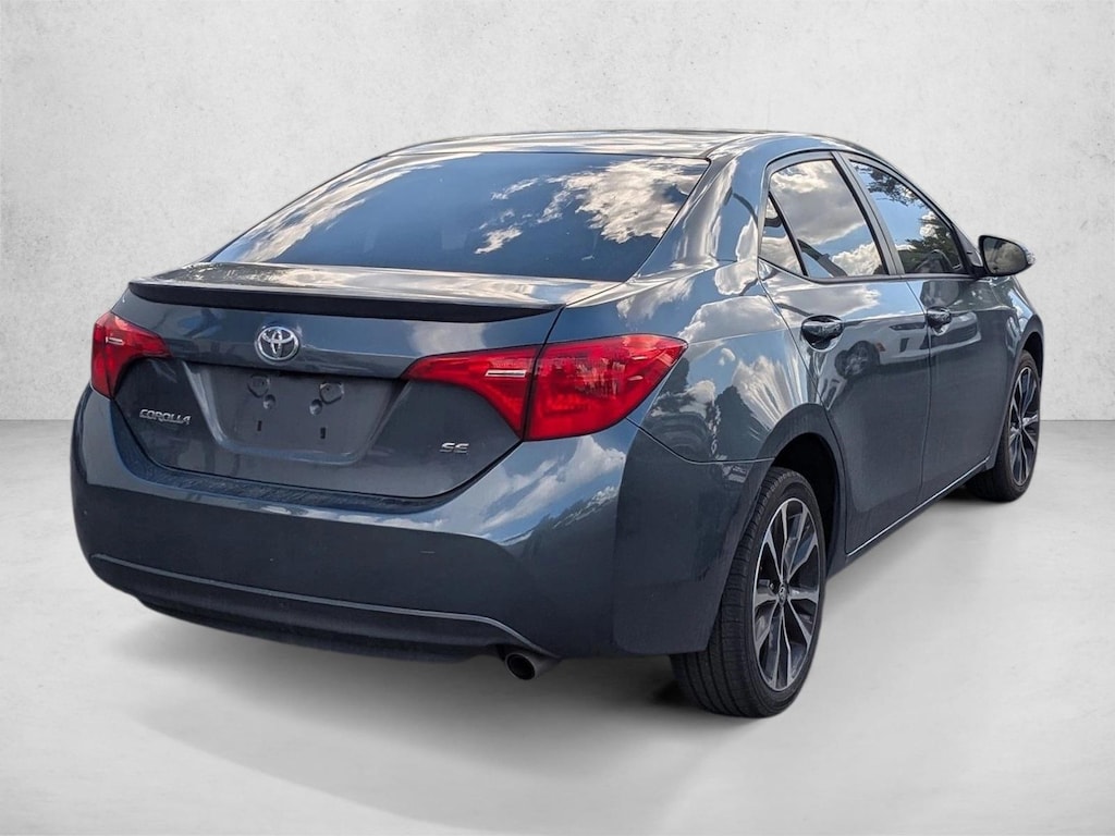 Used 2019 Toyota Corolla SE Sedan