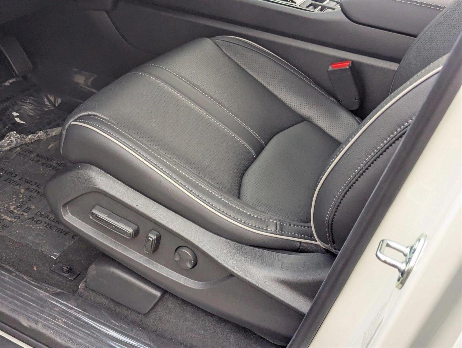 2025 Honda Pilot Elite photo 3