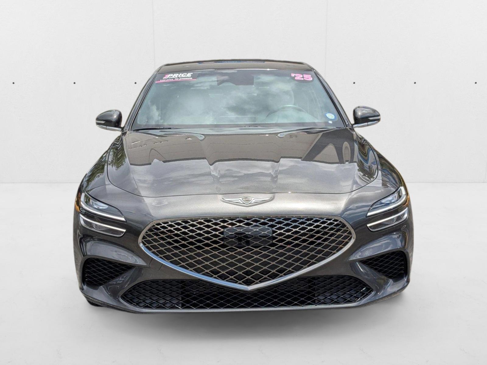 2025 Genesis G70 2.5T photo 2