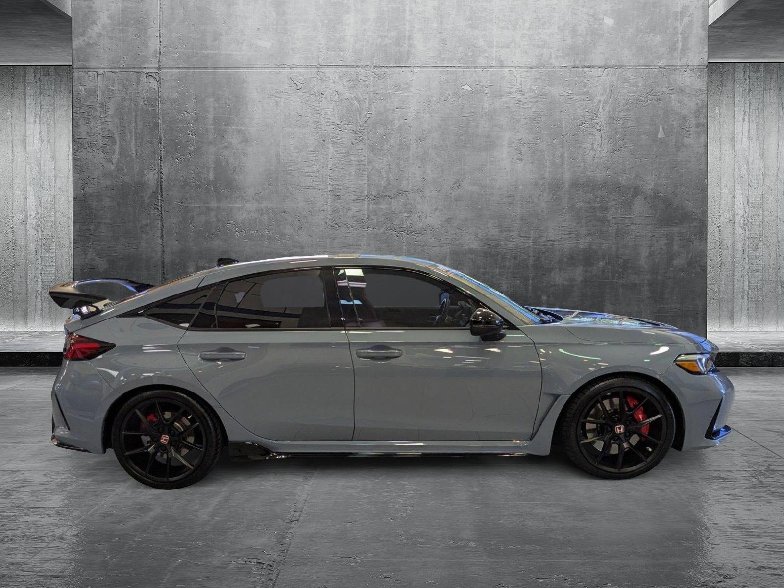 2023 Honda Civic Type R photo 4