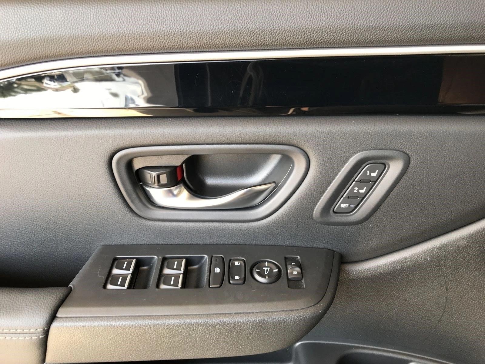 2023 Honda Pilot EX-L - Photo 12