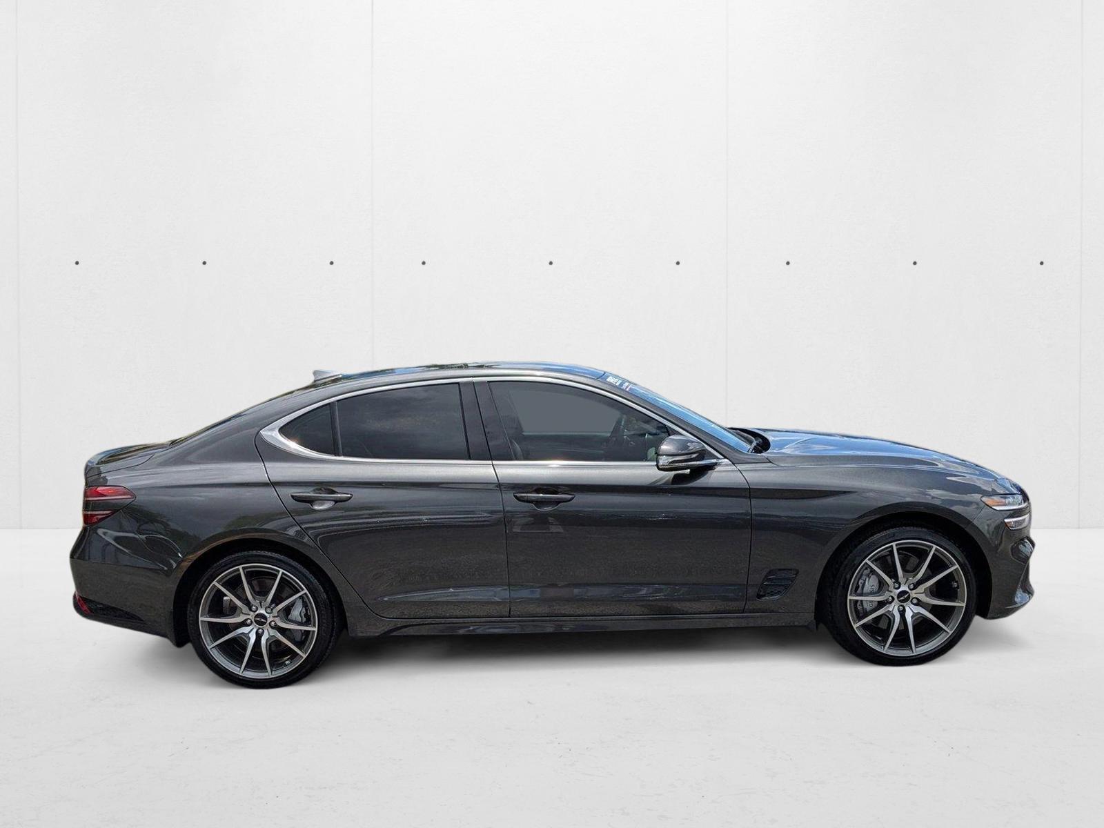 2025 Genesis G70 2.5T photo 4