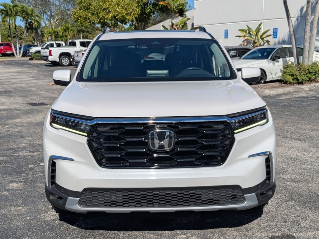Certified 2023 Honda Pilot Touring SUV