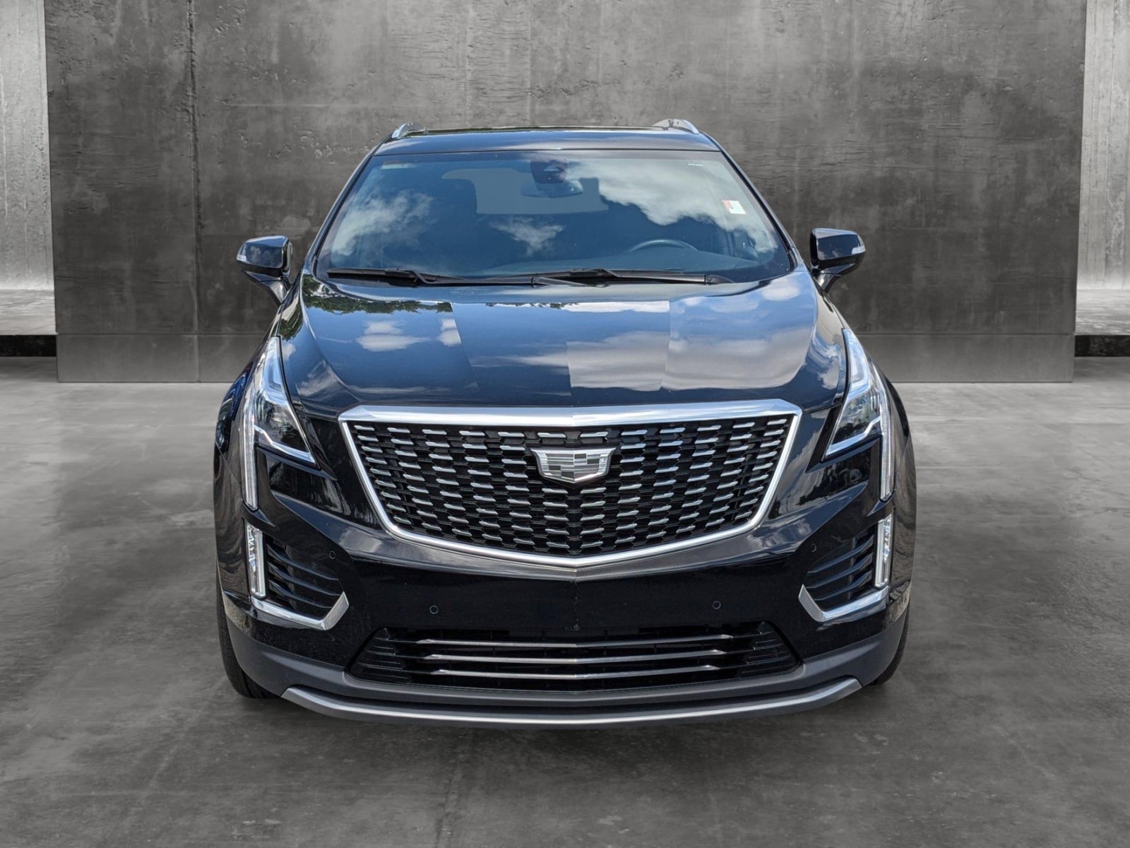 Used 2021 Cadillac XT5 Premium Luxury with VIN 1GYKNCR47MZ179635 for sale in Miami Gardens, FL