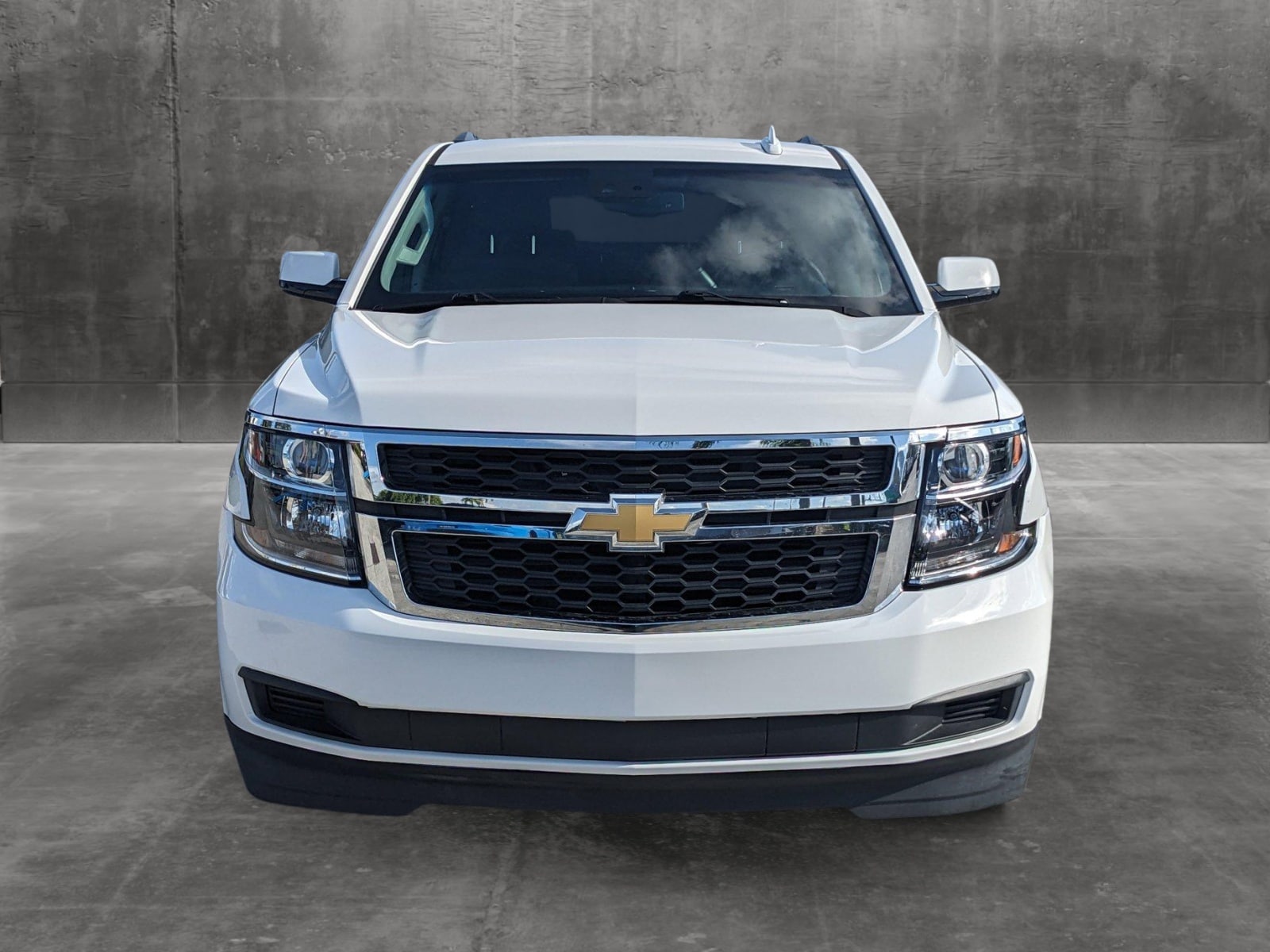 Used 2018 Chevrolet Tahoe LT with VIN 1GNSCBKC0JR269915 for sale in Miami Gardens, FL