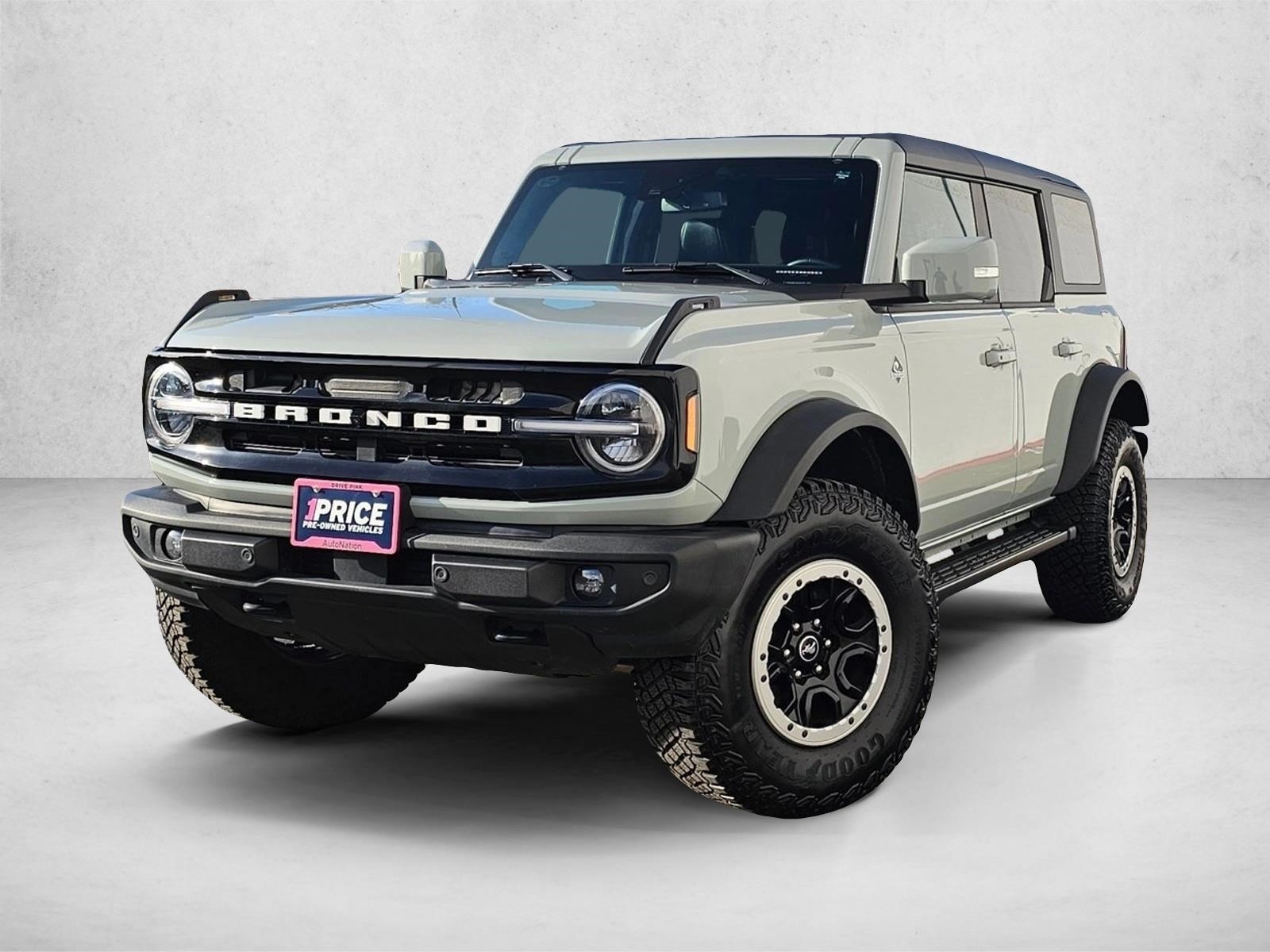 2024 Ford Bronco 4-Door Outer Banks's photo
