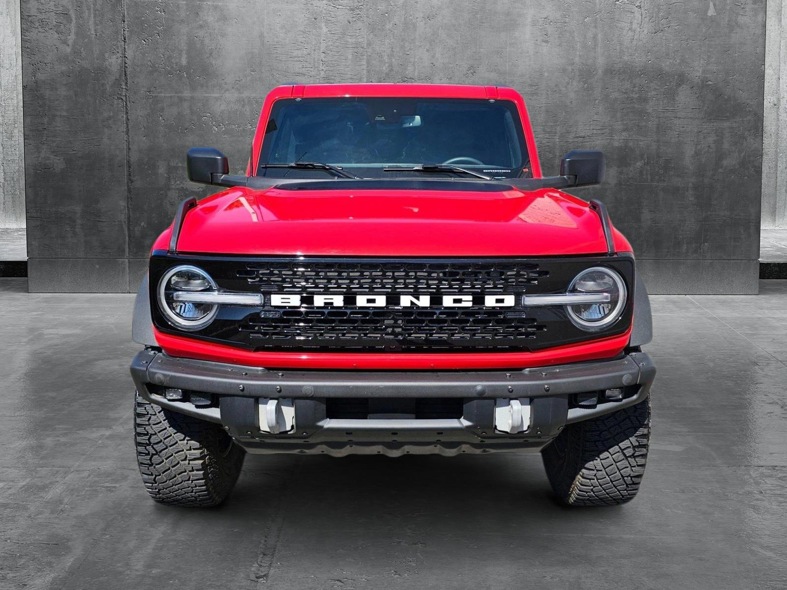 2022 Ford Bronco Wildtrak photo 2