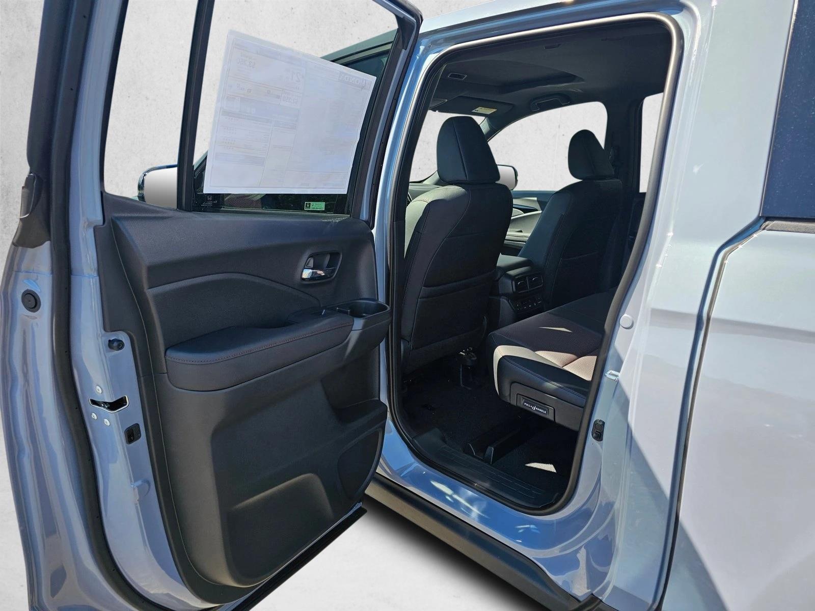 2026 Honda Ridgeline Black Edition - Photo 11
