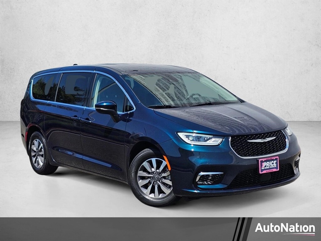 Used 2023 Chrysler Pacifica Plug-In Hybrid Touring L Van Passenger Van