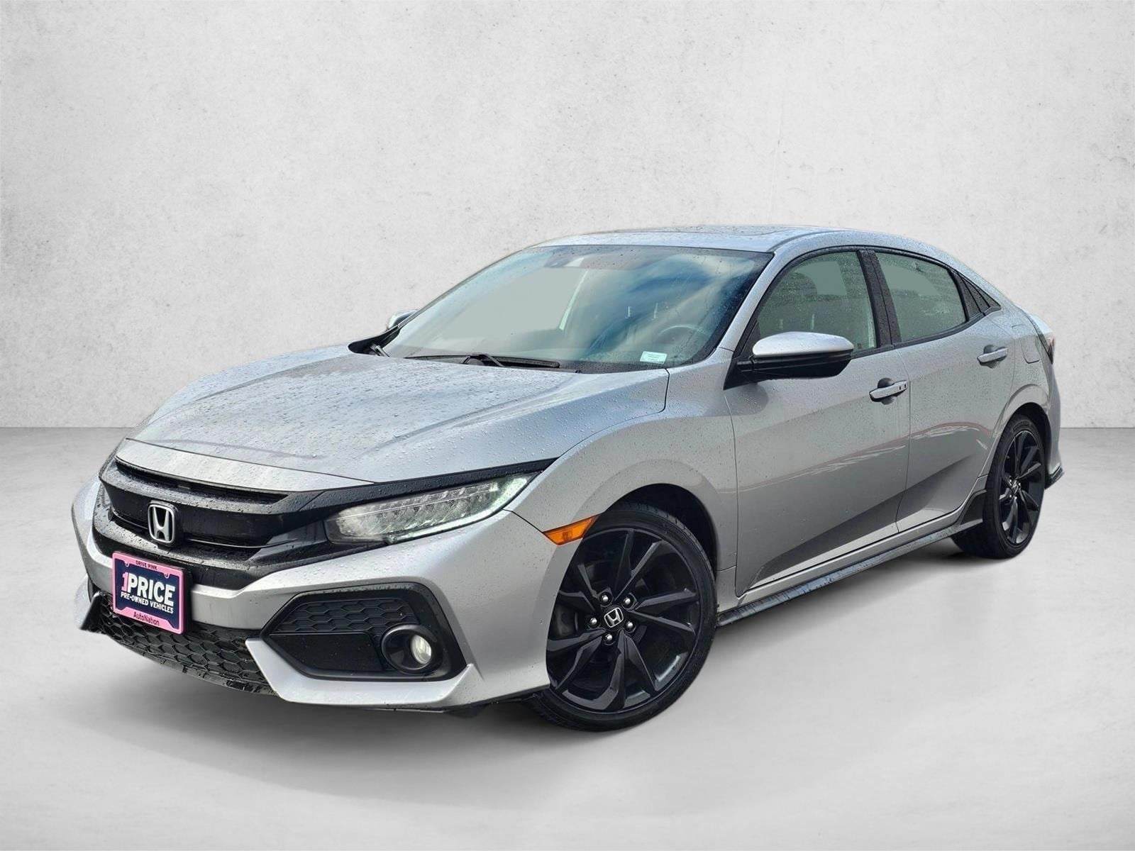 2018 Honda Civic Hatchback Sport Touring's photo