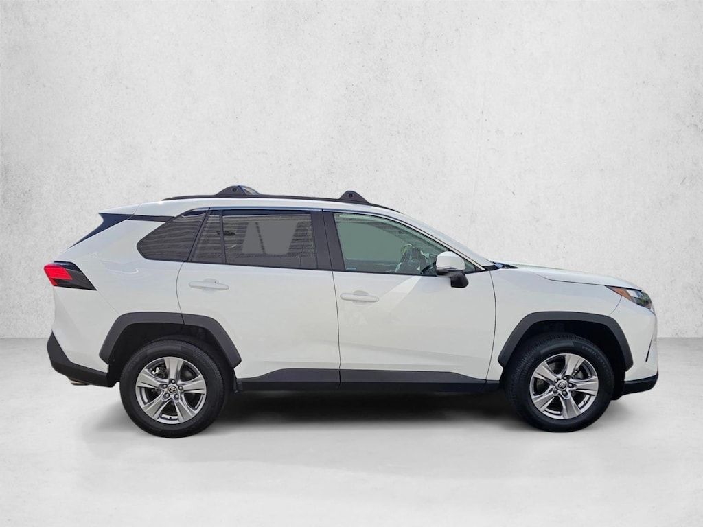 Used 2022 Toyota RAV4 XLE SUV