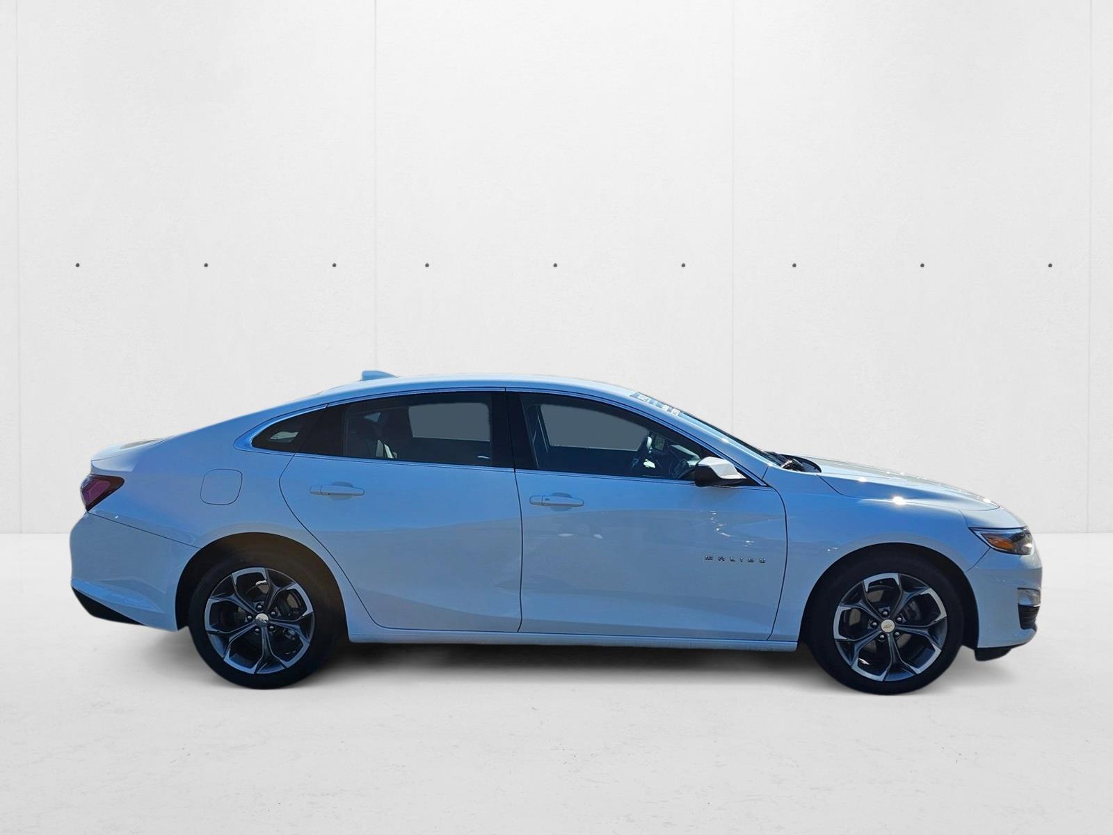2022 Chevrolet Malibu 1LT photo 4