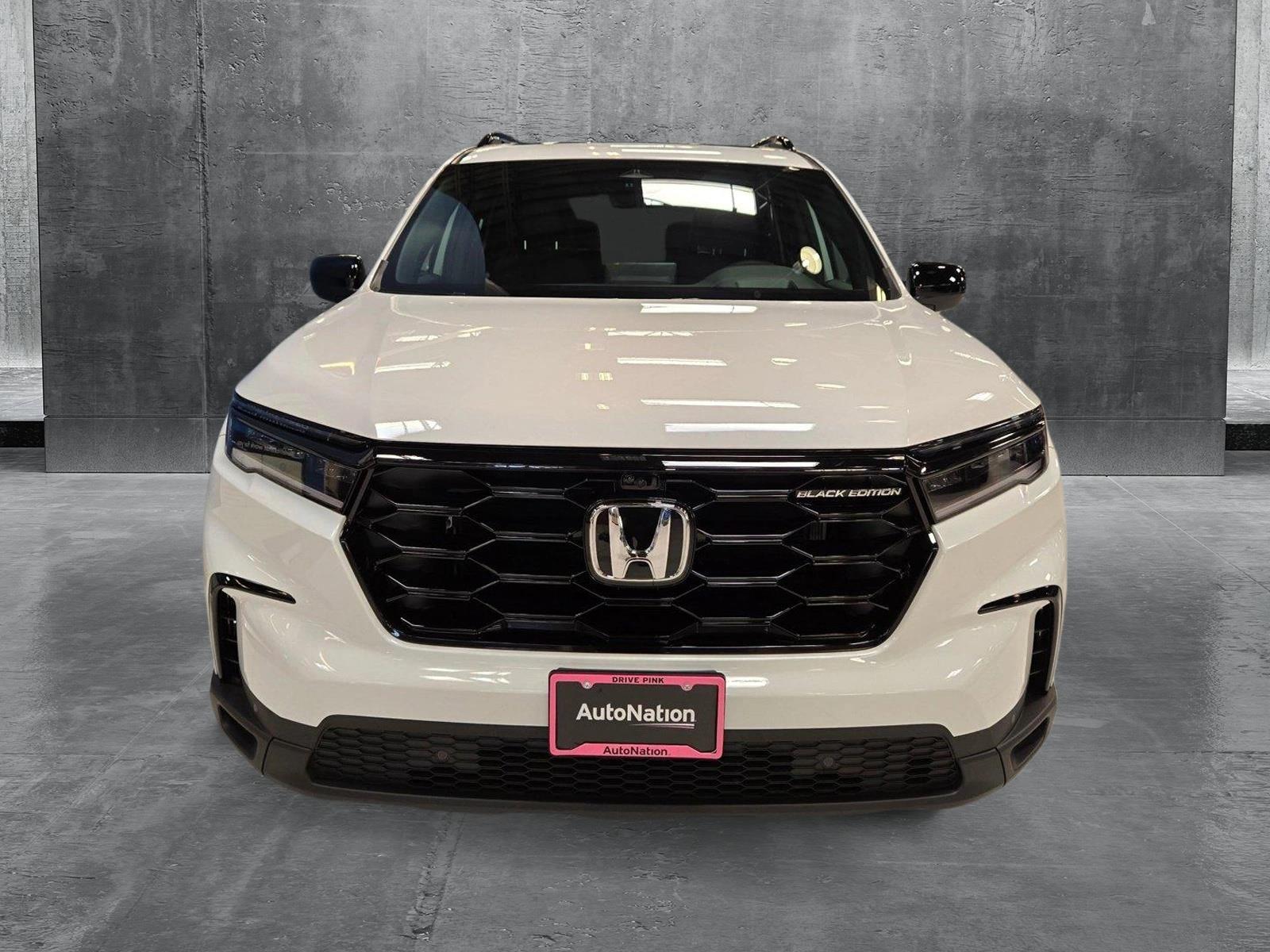 2025 Honda Pilot Black Edition photo 2