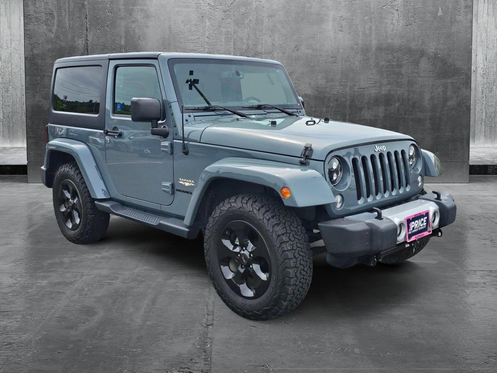 2015 Jeep Wrangler Sahara photo 3