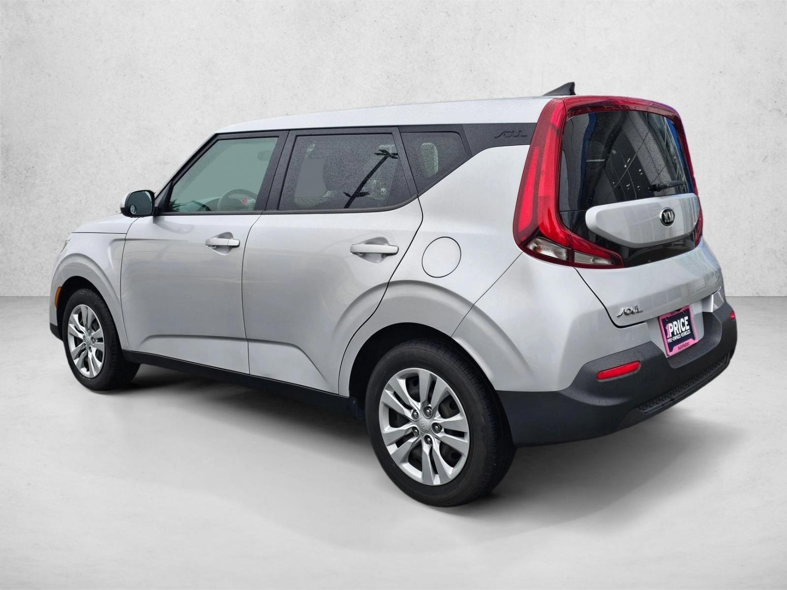 2020 Kia Soul LX photo 2
