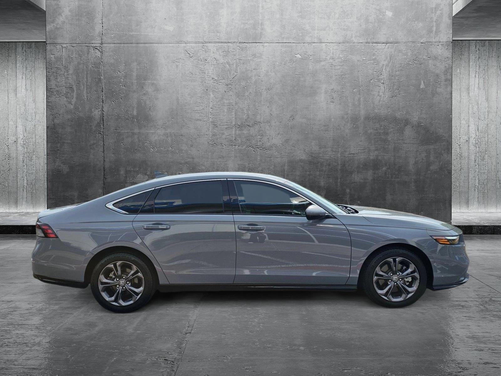 2023 Honda Accord Hybrid EX-L photo 4