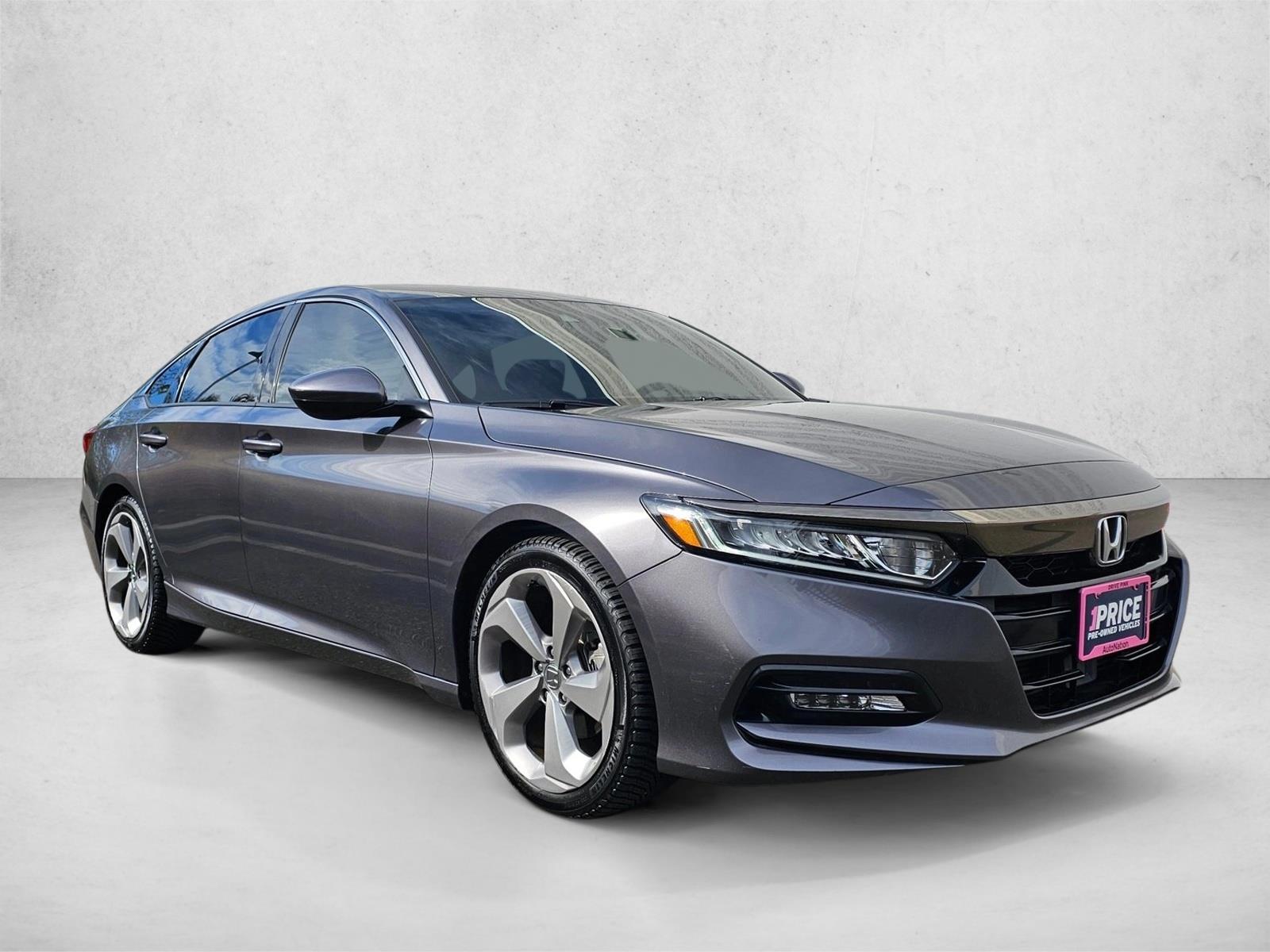 2019 Honda Accord Sport 2.0T photo 3