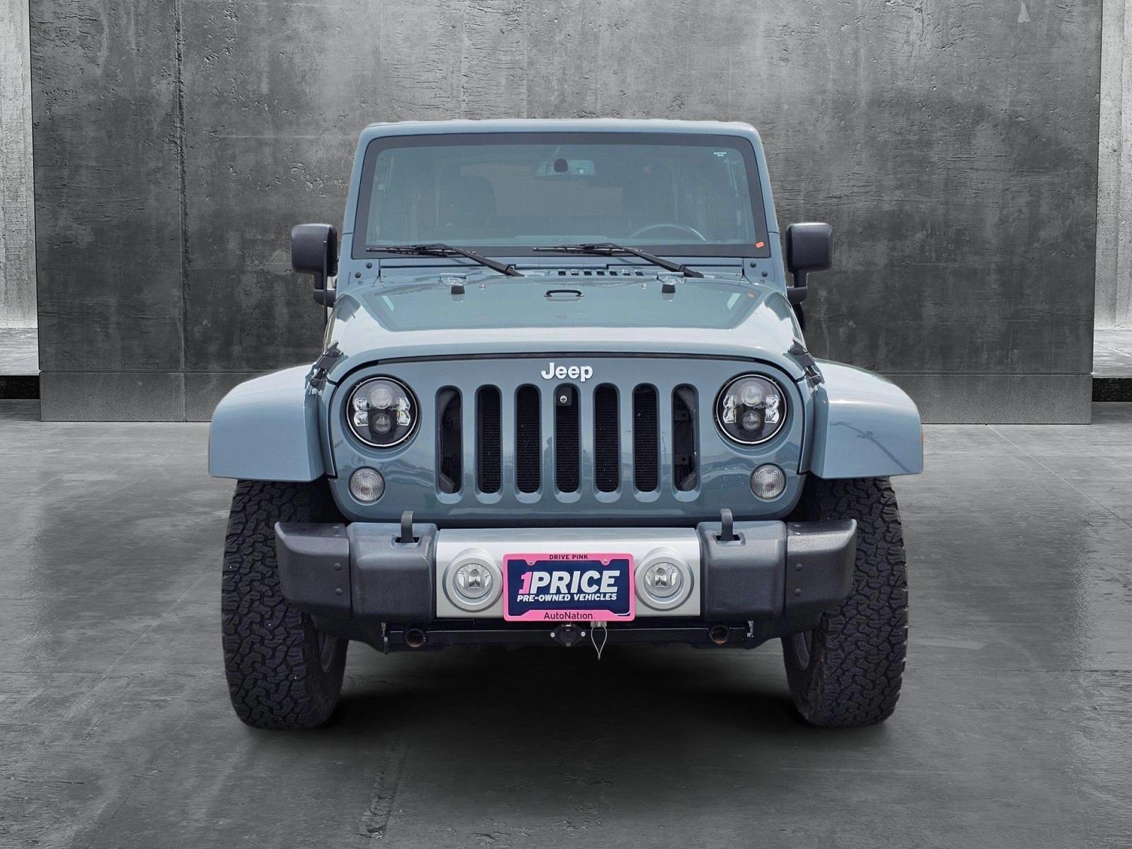 2015 Jeep Wrangler Sahara photo 2
