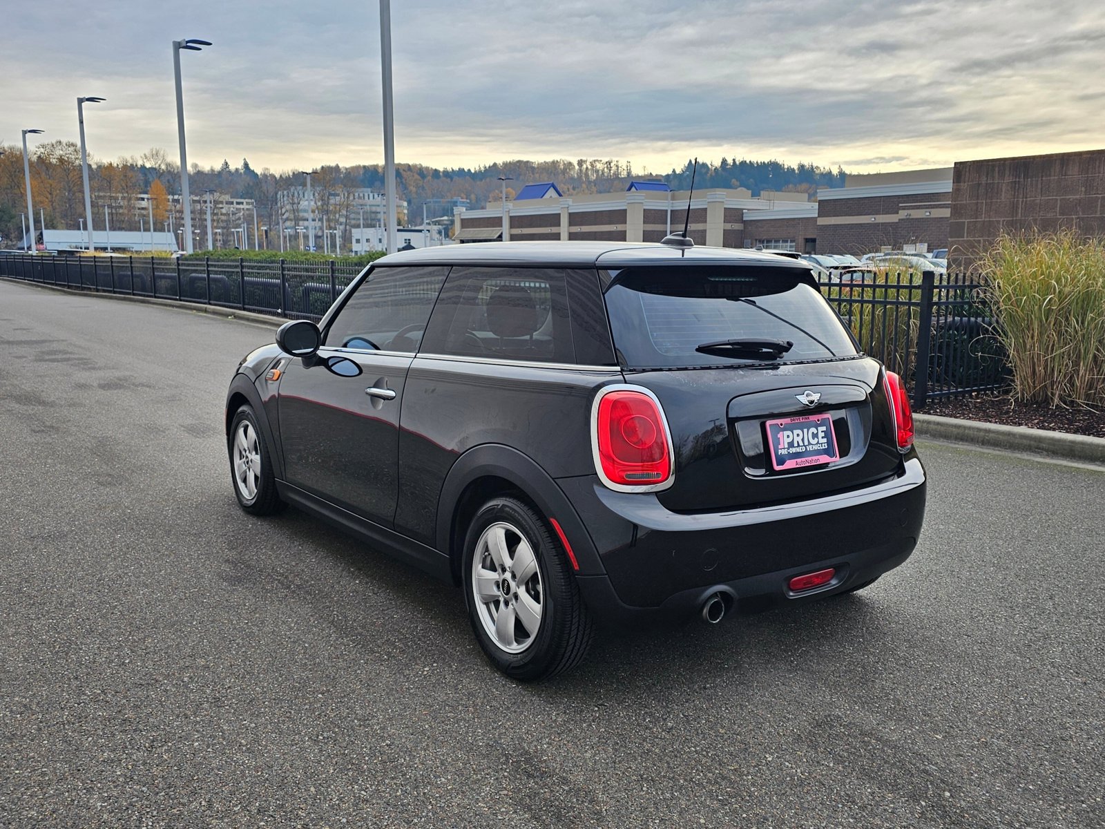 2016 Mini Cooper 2 Door Hardtop photo 2