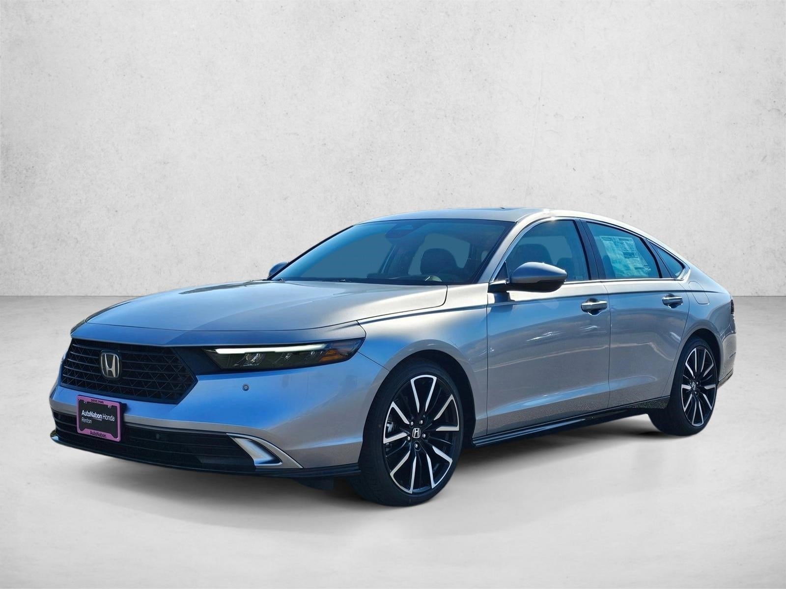 2025 Honda Accord Hybrid Touring's photo