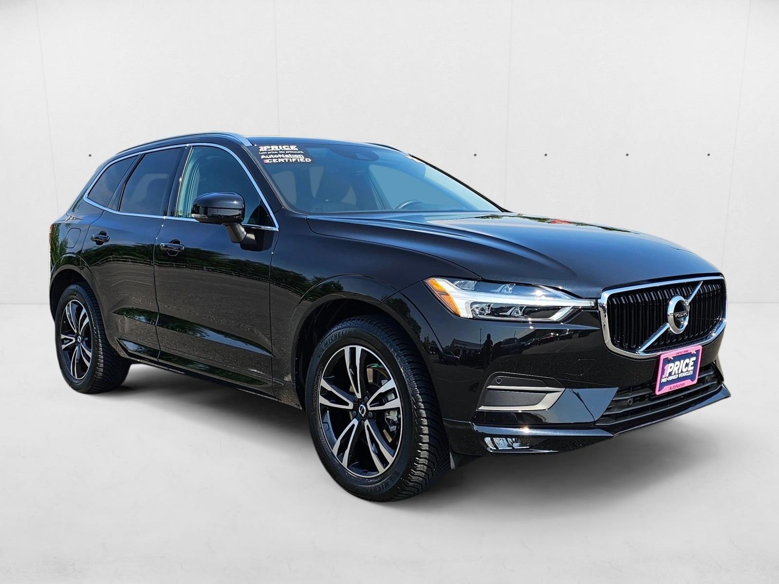 2021 Volvo XC60 T5 Momentum photo 2